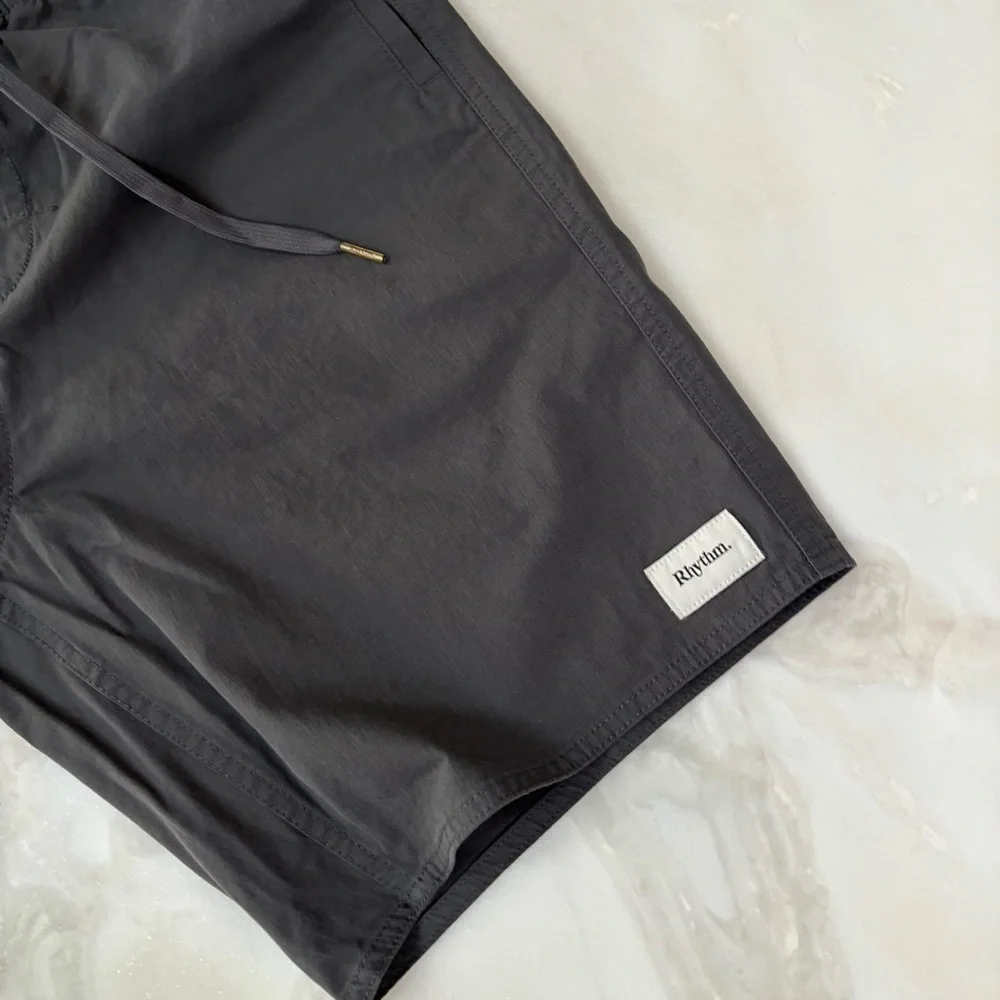 Rhythm. Relaxed Jam 9” Short Men’s Size 32 Charcoal Gray New